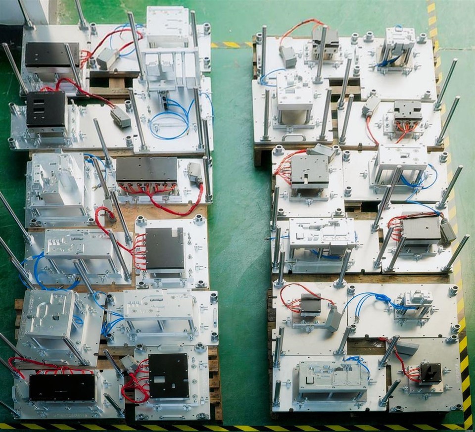 Hot Plate Welding Molds (3)